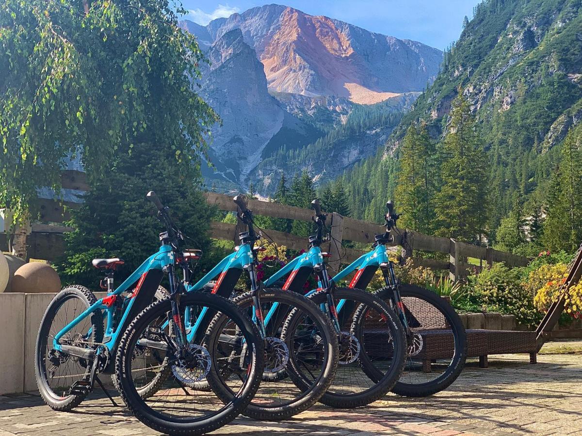 Alpin Natur Hotel Brueckele Braies  Eksteriør bilde
