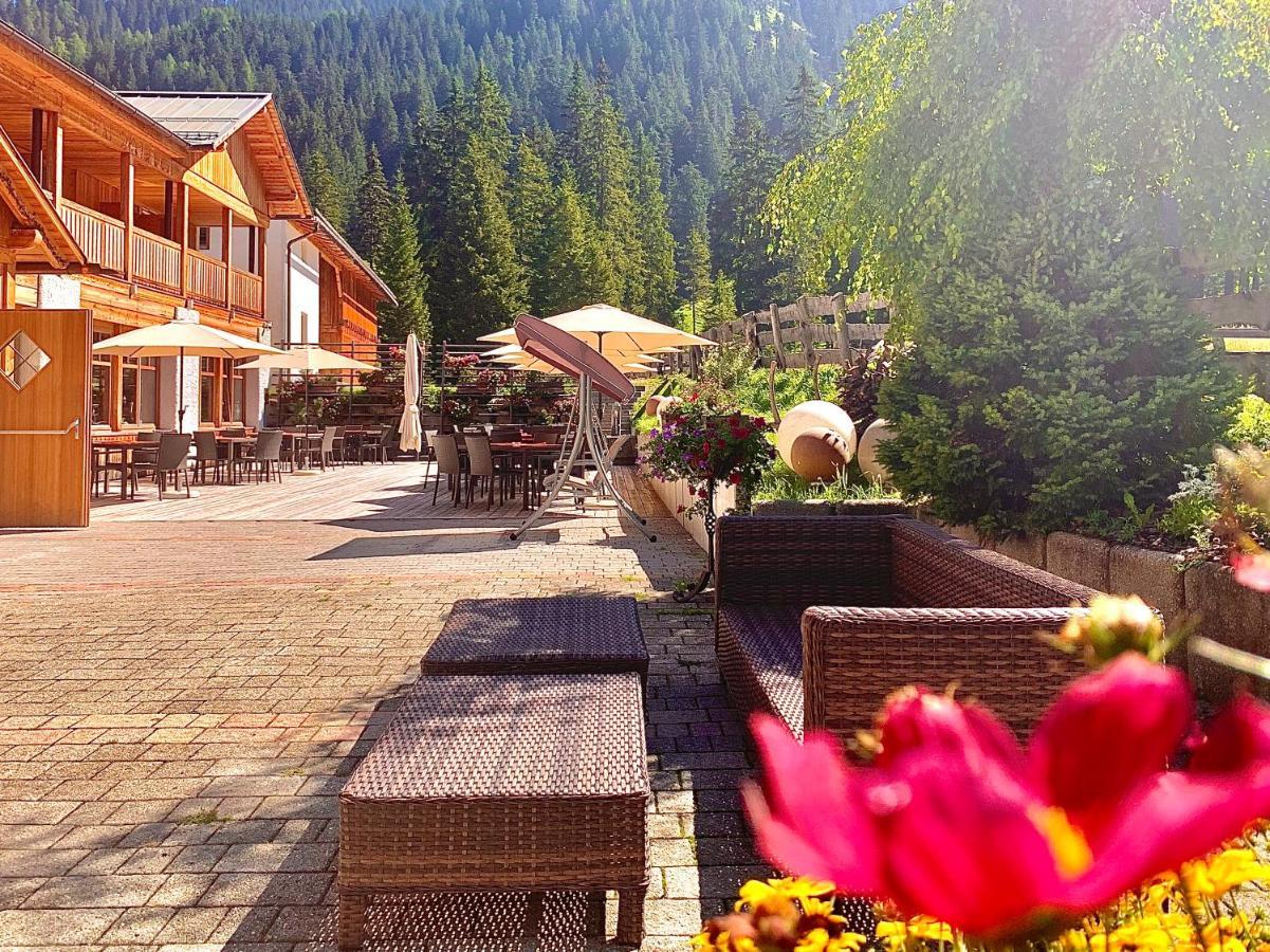 Alpin Natur Hotel Brueckele Braies  Eksteriør bilde