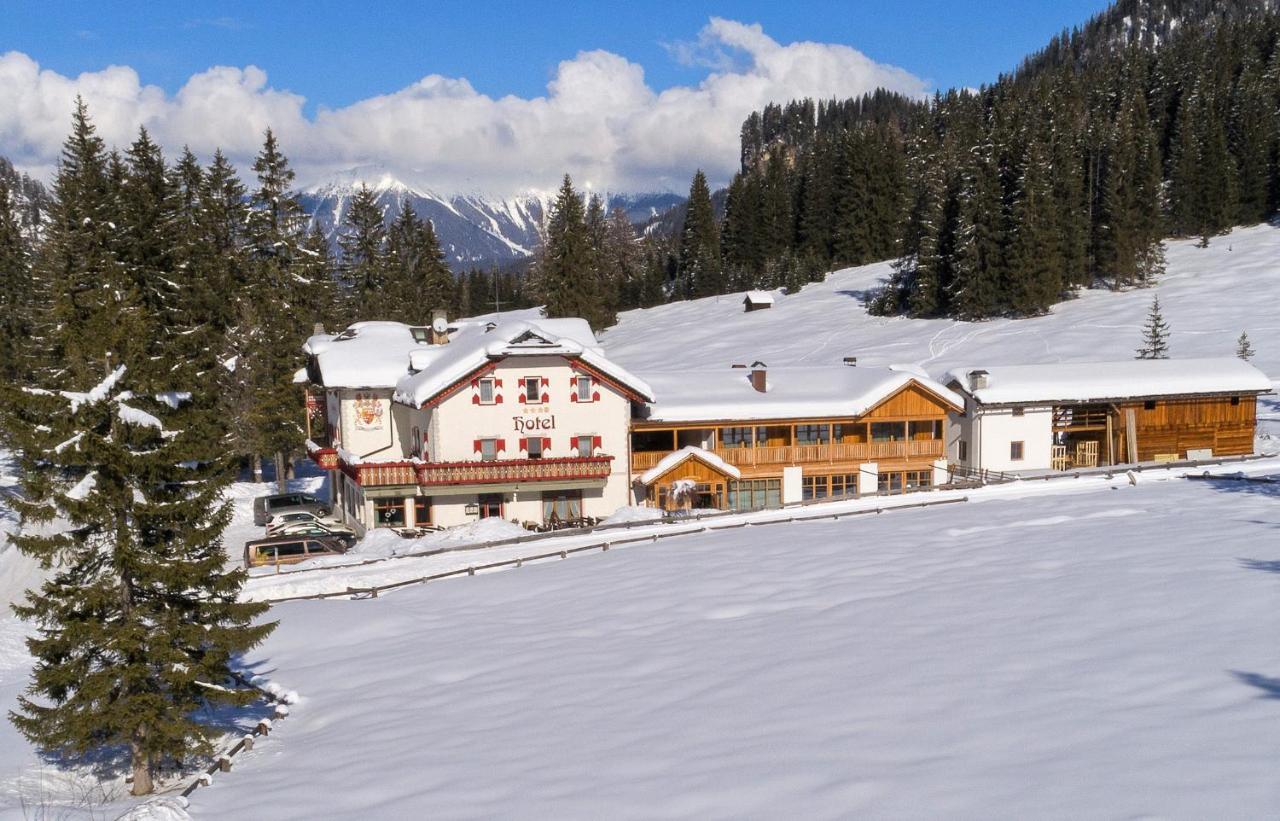 Alpin Natur Hotel Brueckele Braies  Eksteriør bilde