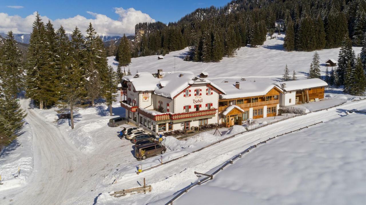 Alpin Natur Hotel Brueckele Braies  Eksteriør bilde